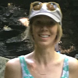 Meet your Posher, Deirdre